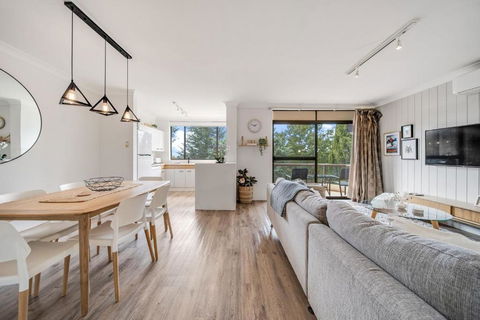 Avalanche 3 - 3BR Apartment L Central Location L Balcony L WiFi - Accommodation Bookings 0