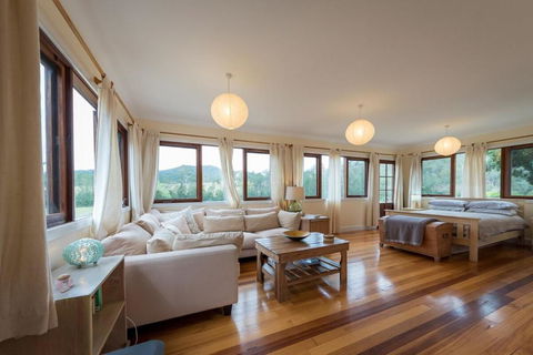 Avalon River Retreat - 400 Acre Riverside Oasis - Accommodation Bookings 0