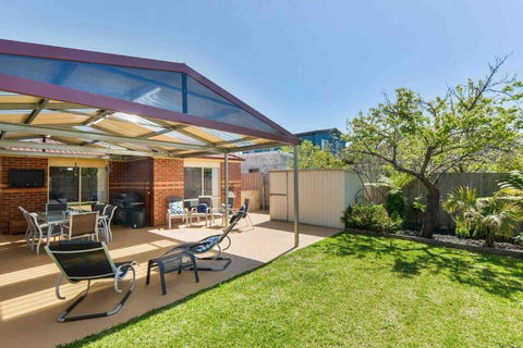 Avenue Family Retreat - Accommodation Bookings 1