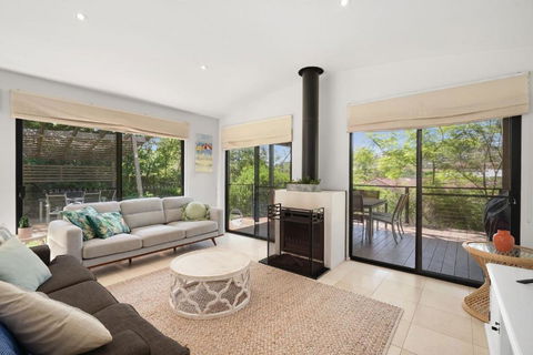 Avoca Beach Living - Accommodation Bookings 3
