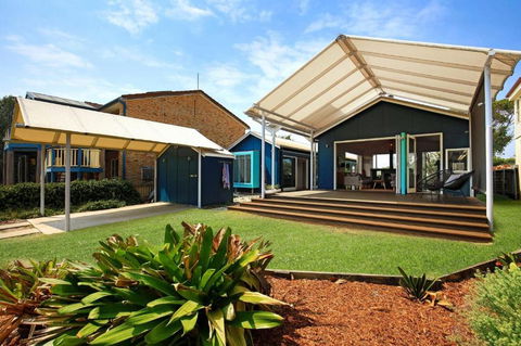 Ayana - Pet Friendly - Directly Opposite Beach - Fireplace - Accommodation Bookings 2