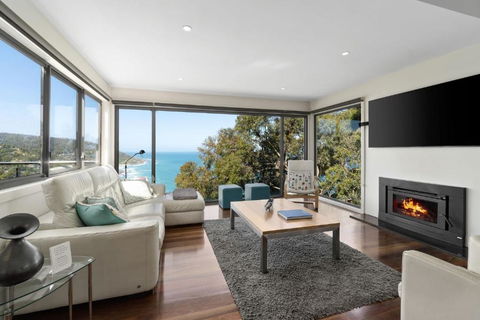 Azure - Accommodation Bookings 3
