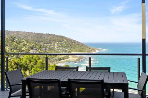 Azure - Accommodation Bookings 4