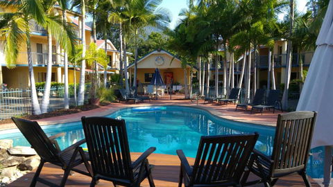 At Beach Court Holiday Villas - Accommodation Bookings 0