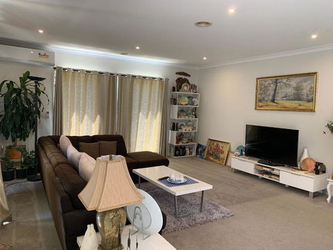 Apple House - Accommodation Bookings 4