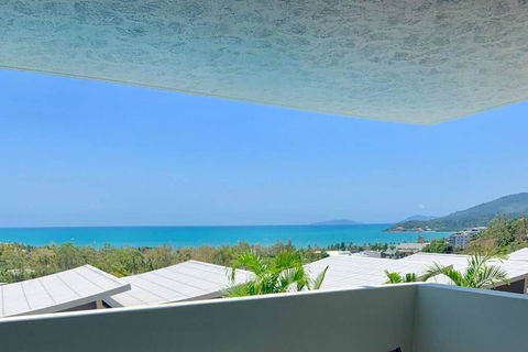Azure Sea, Oceanviews, Wifi, 2 Pools + Gym - Accommodation Bookings 1