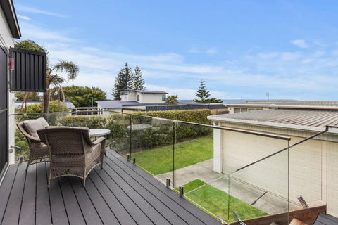 Azure Studio - Ocean Glimpses - 3 Mins Walk To Beach - Accommodation Bookings 0