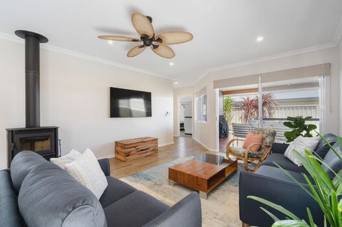 AZZURE On WATERVILLE - Accommodation Bookings 2