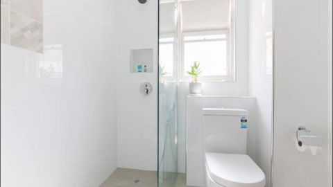 B4 Crawley Apartment 1 BRM & Sleepout Near UWA - Accommodation Bookings 4