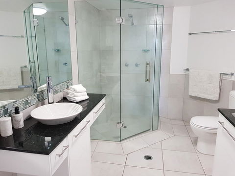 Excellsior Apartments - Accommodation Bookings 5