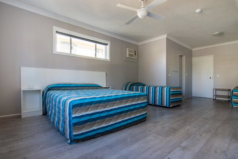 Burleigh Gold Coast Motel - Accommodation Bookings 1