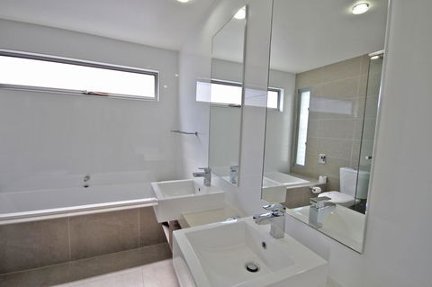 48 Boardrider Crescent, Mt Coolum - Pet Friendly, WiFi, Linen Incl. 500 BOND - Accommodation Bookings 8