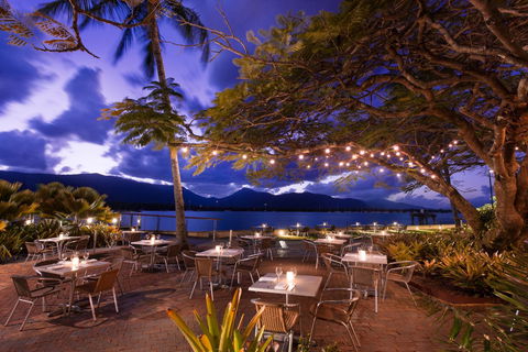 Hilton Cairns - Accommodation Bookings 24