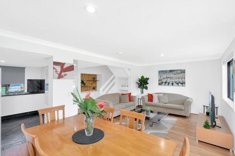 Fountain View Estate - We Accommodate - Accommodation Bookings 6