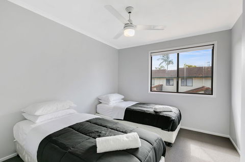 Fountain View Estate - We Accommodate - Accommodation Bookings 0
