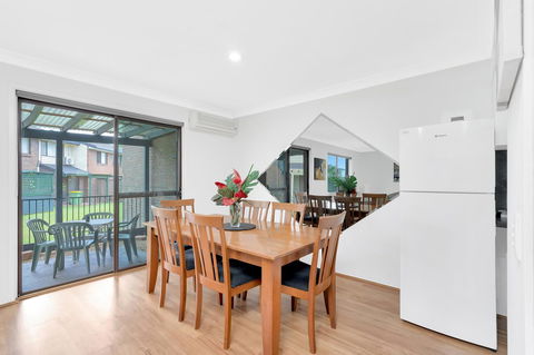 Fountain View Estate - We Accommodate - Accommodation Bookings 9