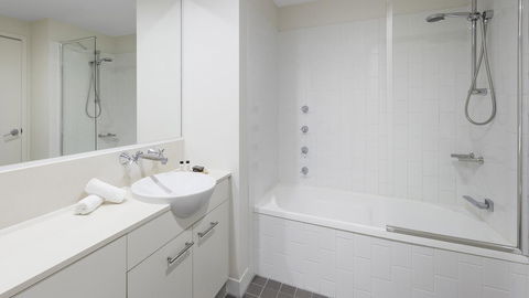 Apartments @ 212 Margaret - Accommodation Bookings 11