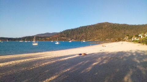 Boathouse Port Of Airlie - Accommodation Bookings 25