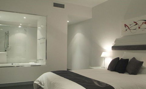Hinchinbrook Holiday Apartments - Accommodation Bookings 7