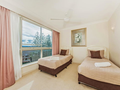 Oceana On Broadbeach - Accommodation Bookings 10