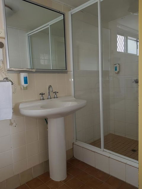 The Q Motel Rockhampton - Accommodation Bookings 42
