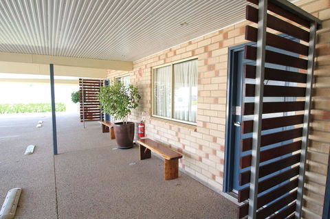 Midlander Motor Inn - Accommodation Bookings 29