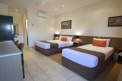 Midlander Motor Inn - Accommodation Bookings 23