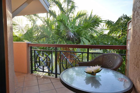 Martinique On Macrossan - Accommodation Bookings 8