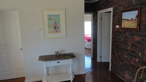 Ratcliff Cottage - Accommodation Bookings 13