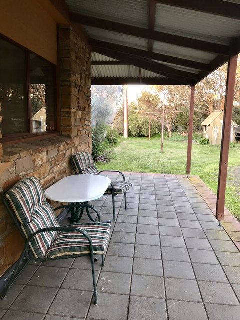 Beeâ€™s Place - 3 Bedroom Home On 10 Acres Of Land With Distant Ocean Views - Accommodation Bookings 8
