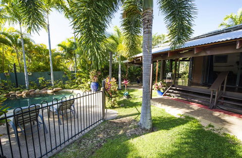 Magnetic Cottage - Accommodation Bookings 2
