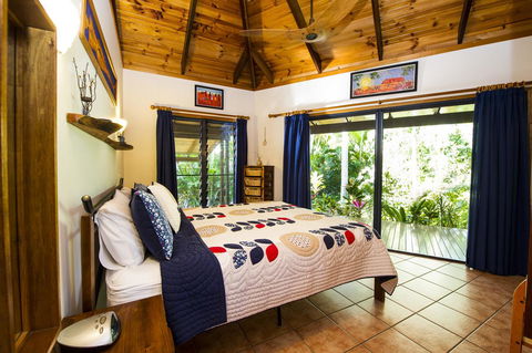 Magnetic Cottage - Accommodation Bookings 6