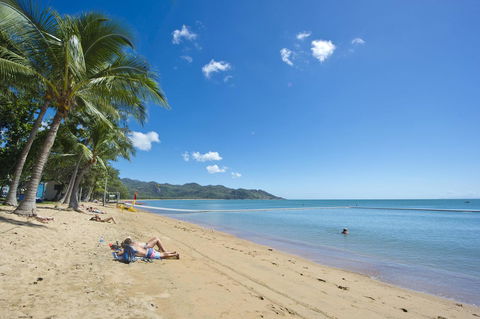 Maggies Beachfront Apartment 7 - Accommodation Bookings 7