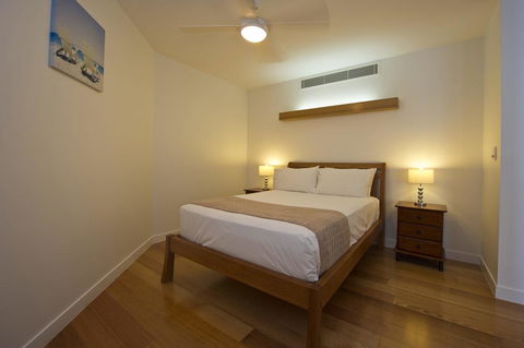 Maggies Beachfront Apartment 7 - Accommodation Bookings 9