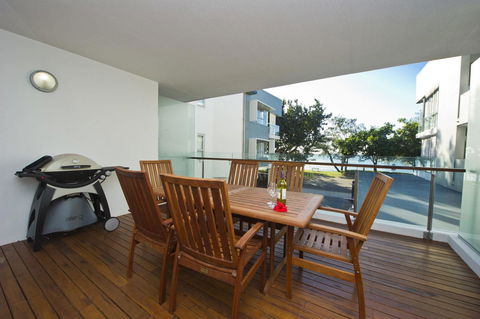 Maggies Beachfront Apartment 7 - Accommodation Bookings 11
