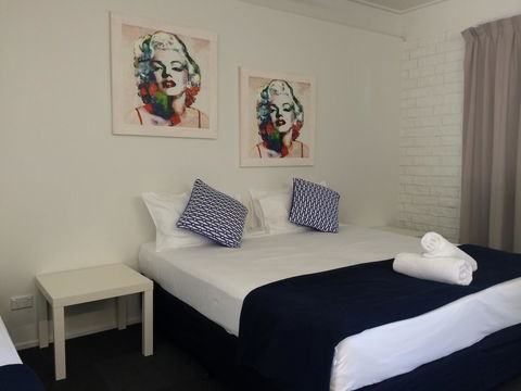Arcadia Village Motel - Accommodation Bookings 30