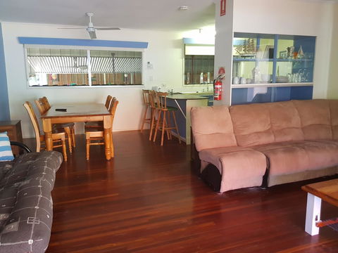 Arcadia Beach Guest House And Car Hire - Accommodation Bookings 17