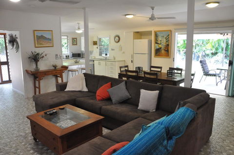 From Bush2Beach Holiday Home - Accommodation Bookings 23