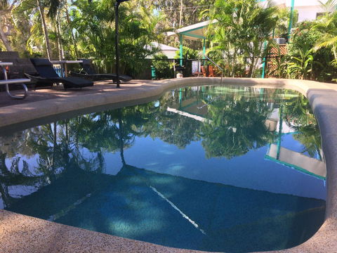 Tropical Palms Resort & 4WD Hire - Accommodation Bookings 18
