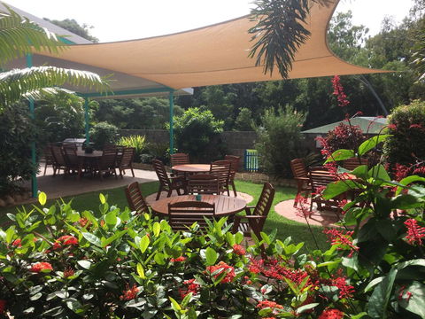 Tropical Palms Resort & 4WD Hire - Accommodation Bookings 23