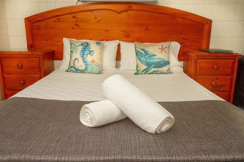 Tropical Palms Resort & 4WD Hire - Accommodation Bookings 4