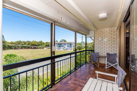 Spacious Unit Overlooking Moreton Bay - Boyd St, Woorim - Accommodation Bookings 0