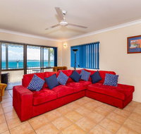 Fantastic Views from this top floor unit - Accommodation Bookings