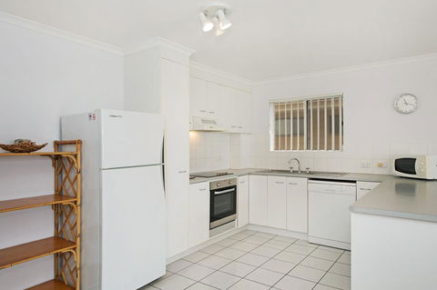 LISTEN TO THE SURF From Rickman Pde, Woorim - Accommodation Bookings 14