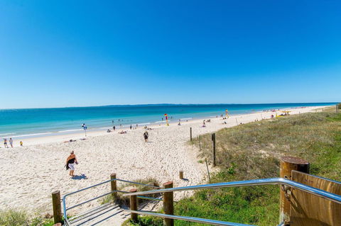 LISTEN TO THE SURF From Rickman Pde, Woorim - Accommodation Bookings 15