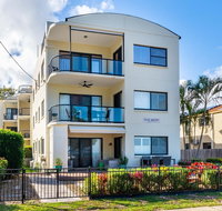 Waterfront views from private rooftop balcony - Bayview South Esp Bongaree - Accommodation Bookings