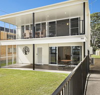 Waterfront Retreat with room for a boat - Welsby Pde Bongaree - Accommodation Bookings