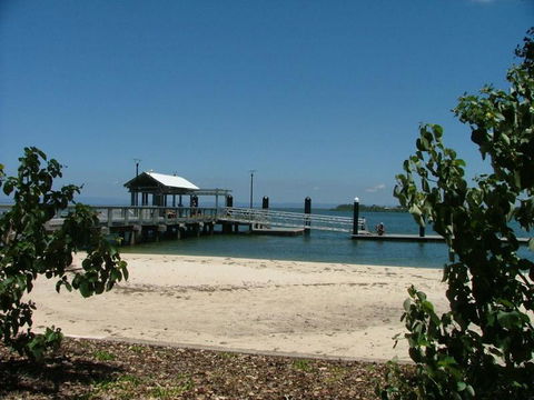 Air Conditioned Unit Stones Throw To The Waterfront. - Accommodation Bookings 6