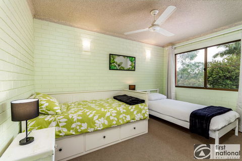 Air Conditioned Unit Stones Throw To The Waterfront. - Accommodation Bookings 14