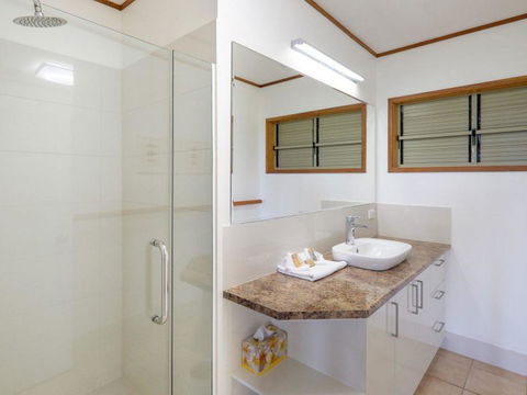 Claytons 1 By Discover Stradbroke - Accommodation Bookings 19